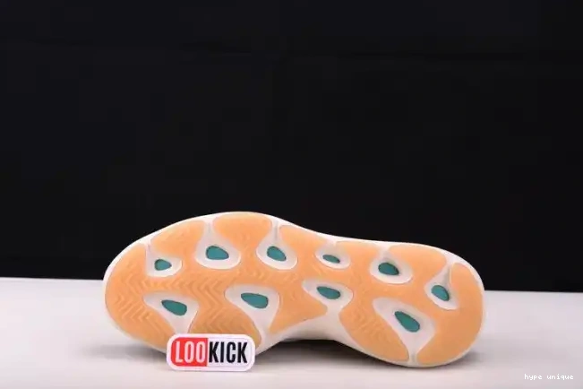 hype 700 ADIDAS GY0260 YEEZY V3 0528